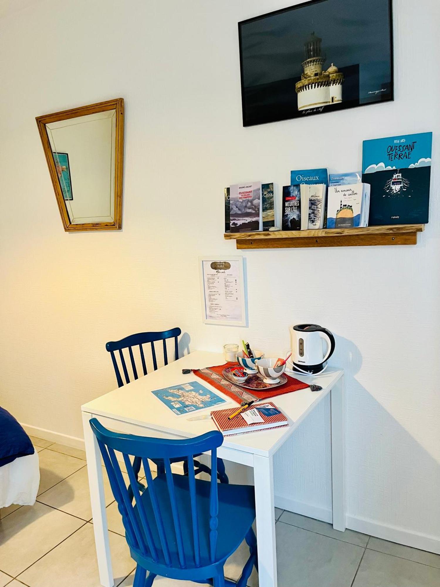 Bed and Breakfast L'Atelier De Mezareun Ushant Exterior foto