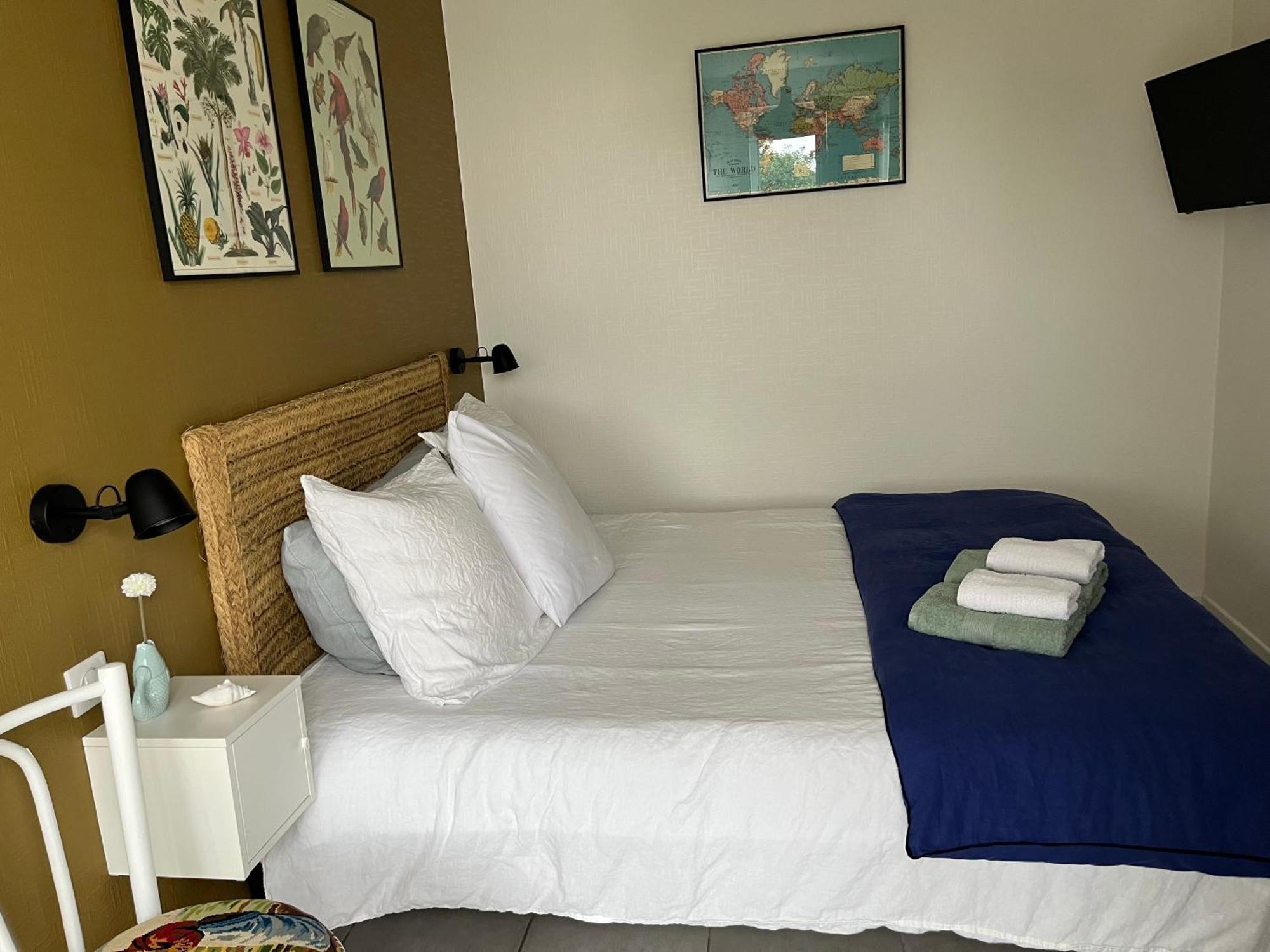 Bed and Breakfast L'Atelier De Mezareun Ushant Exterior foto